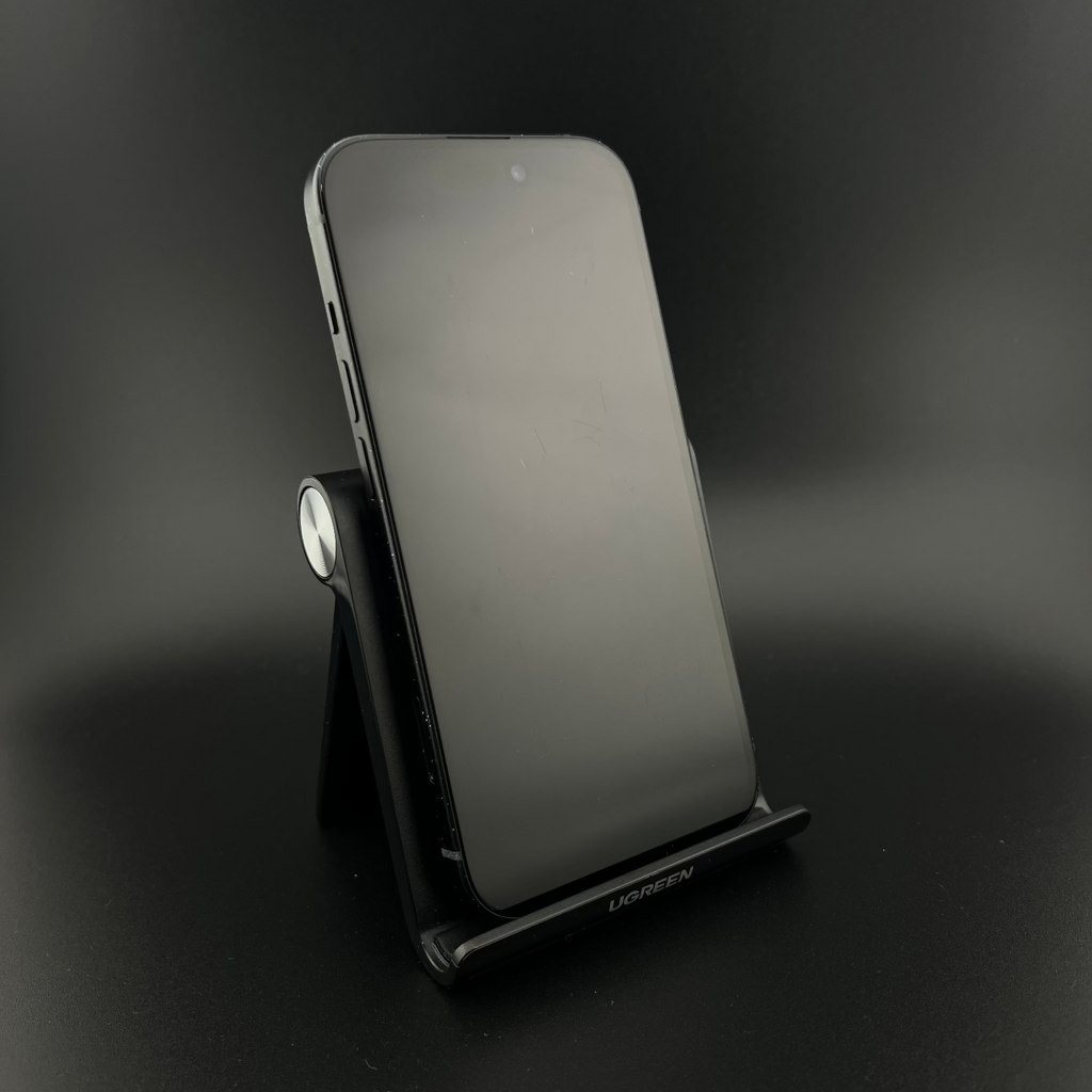 Écran du iPhone 15 en excellent état